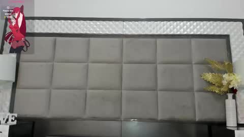 Olivia Burning online show from 10/15/25, 07:36