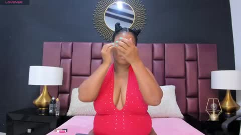 Snapshot of oliviaburningmilf chatting on 04/18/26, 07:58 Olivia Burning online show from 04/18/26, 07:58