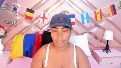 Snapshot of oliviaburningmilf chatting on 06/13/26, 11:41 Olivia Burning online show from 06/13/26, 11:41