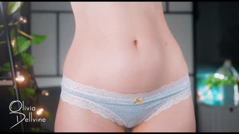 Olivia online show from 01/25/25, 01:43