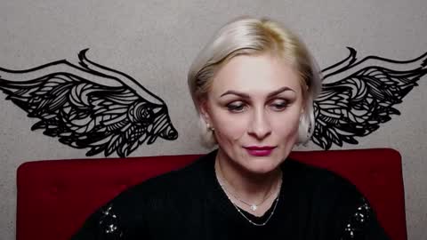 OliviaHorst online show from 12/04/24, 03:32