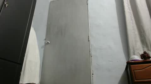 oliviajohnson20 online show from 02/04/25, 03:00