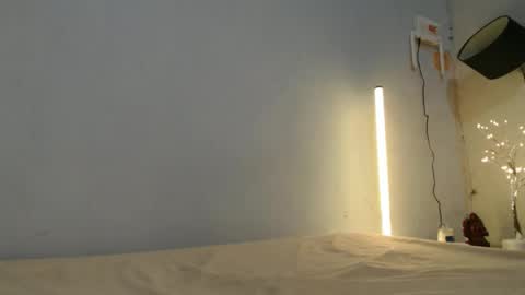 oliviajohnson20 online show from 11/19/25, 02:22