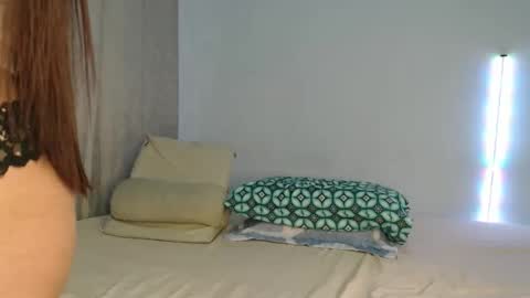 oliviajohnson20 online show from 04/18/26, 02:26