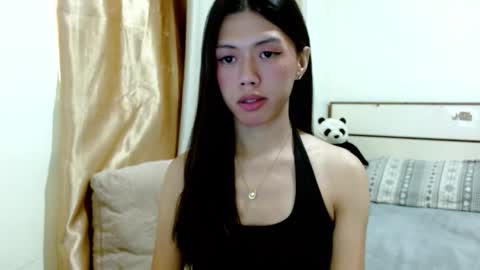 Snapshot of oliviaknightx chatting on 03/28/26, 03:06 oliviaknightx online show from 03/28/26, 03:06