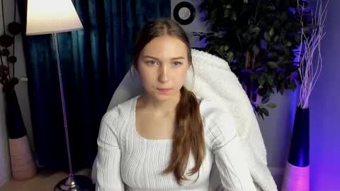 olivialangs online show from 03/09/26, 12:20