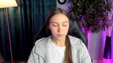 olivialangs online show from 03/23/26, 11:14