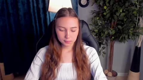 olivialangs online show from 03/30/26, 11:11