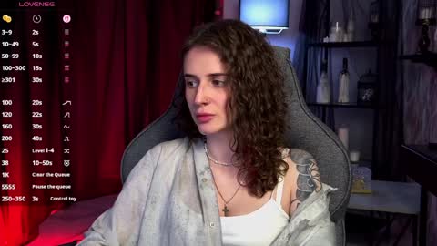 Snapshot of oliviamcclean chatting on 04/09/26, 01:38 Liv online show from 04/09/26, 01:38