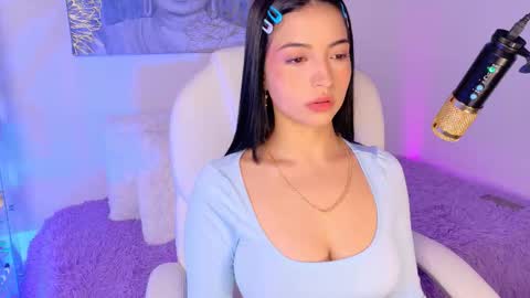 Olivia Mcneill  online show from 02/07/26, 01:09