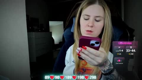 . online show from 11/22/25, 04:11