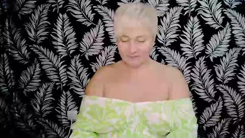 Kelly online show from 12/06/24, 05:55