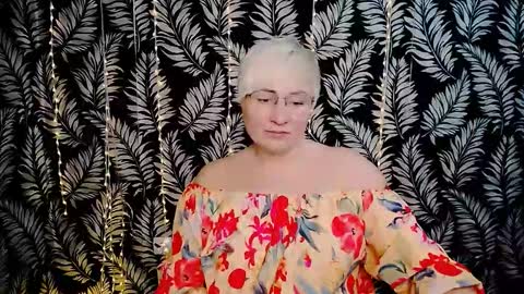 Snapshot of oliviaoskar_ chatting on 03/09/26, 12:31 Kelly online show from 03/09/26, 12:31