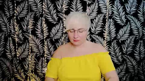 Snapshot of oliviaoskar_ chatting on 03/12/26, 01:17 Kelly online show from 03/12/26, 01:17