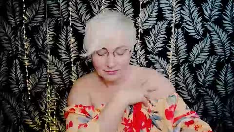 Snapshot of oliviaoskar_ chatting on 03/14/26, 01:38 Kelly online show from 03/14/26, 01:38