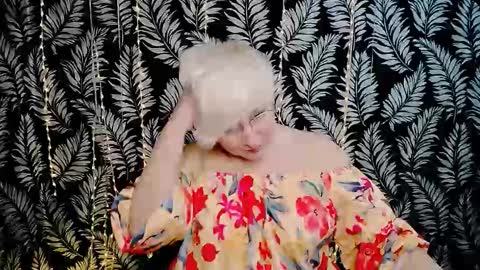 Snapshot of oliviaoskar_ chatting on 03/19/26, 11:14 Kelly online show from 03/19/26, 11:14