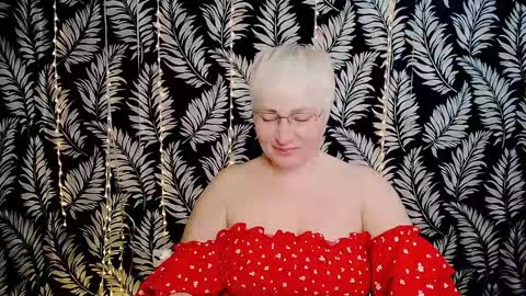 Snapshot of oliviaoskar_ chatting on 03/22/26, 12:41 Kelly online show from 03/22/26, 12:41