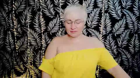 Snapshot of oliviaoskar_ chatting on 03/30/26, 10:16 Kelly online show from 03/30/26, 10:16