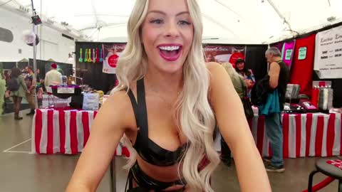 Olivia Owens online show from 02/01/25, 09:51