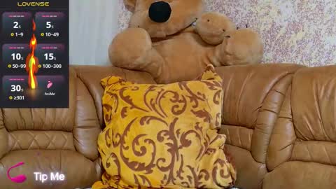 oliviaparadise online show from 12/03/25, 07:34