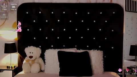 Snapshot of oliviashaw23 chatting on 01/07/25, 07:52 Olivia online show from 01/07/25, 07:52