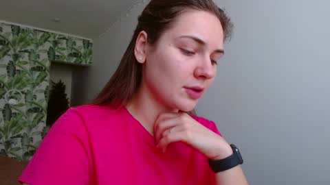 Olivia online show from 01/05/25, 06:13