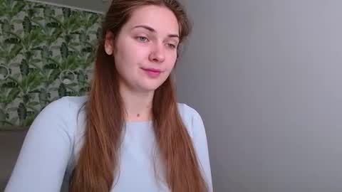 Olivia online show from 10/19/25, 04:24