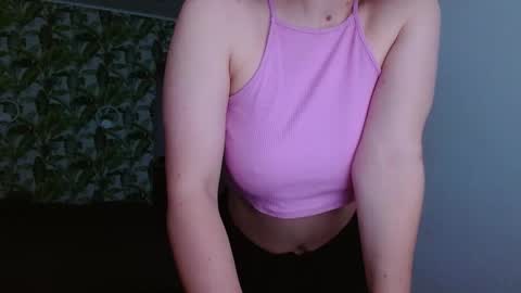 Olivia online show from 11/17/25, 05:24