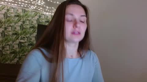 Olivia online show from 12/16/25, 05:12