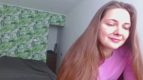 Snapshot of oliviashiny chatting on 04/18/26, 04:38 Olivia online show from 04/18/26, 04:38
