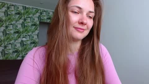 Snapshot of oliviashiny chatting on 05/14/26, 04:30 Olivia online show from 05/14/26, 04:30