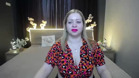 Snapshot of oliviaverr chatting on 04/25/26, 12:19 Oliviaverr online show from 04/25/26, 12:19