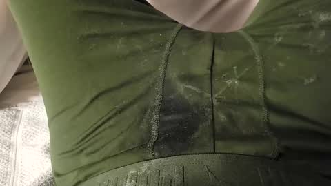 Snapshot of olixx84 chatting on 04/14/26, 02:50 olixx84 online show from 04/14/26, 02:50