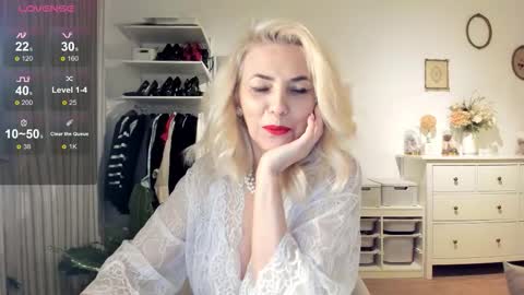 Snapshot of ollalla7 chatting on 10/05/25, 04:49 ollalla7 online show from 10/05/25, 04:49