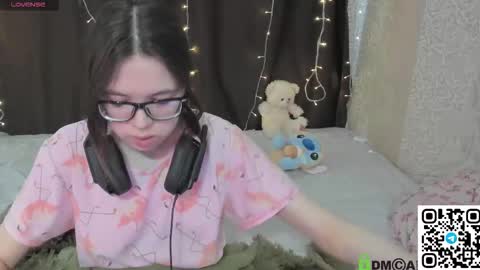 Snapshot of ollie_baird chatting on 03/15/26, 08:09 Ollie online show from 03/15/26, 08:09