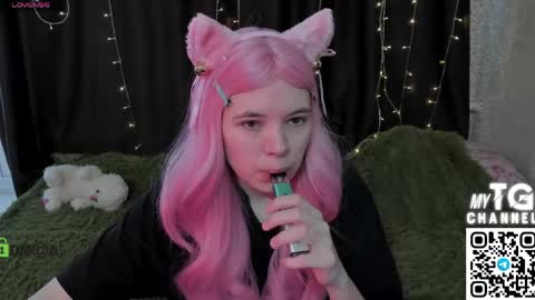 Snapshot of ollie_baird chatting on 04/18/26, 07:01 Ollie online show from 04/18/26, 07:01