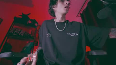     online show from 04/17/26, 01:19