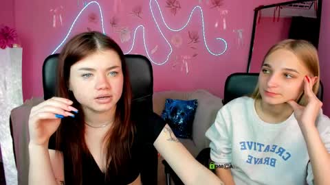 Snapshot of ollivia_dream chatting on 04/25/26, 09:23 Ollivia online show from 04/25/26, 09:23