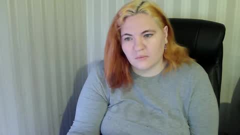 OlyaAndNetty online show from 12/20/25, 08:54