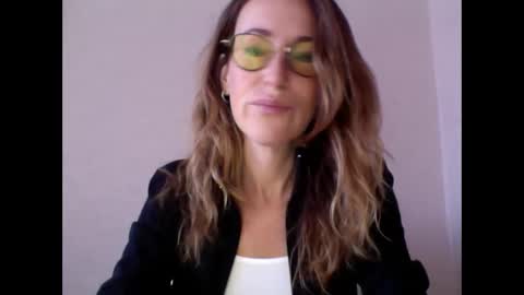 Snapshot of olyra11 chatting on 02/25/26, 07:51 olyra11 online show from 02/25/26, 07:51