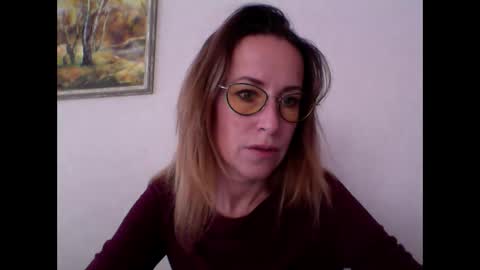olyra11 online show from 03/10/26, 09:36