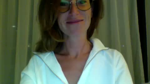 olyra11 online show from 06/30/26, 07:26