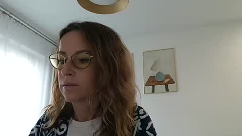 olyra11 online show from 07/29/26, 10:24