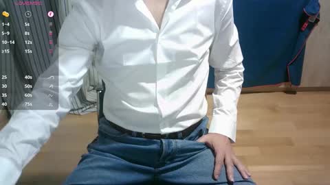 Snapshot of omar87ram chatting on 11/15/25, 10:01 Omar online show from 11/15/25, 10:01