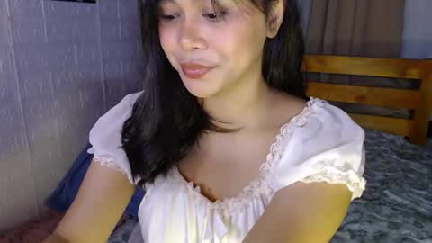 Snapshot of omariaennaid chatting on 03/26/26, 02:06 Angel online show from 03/26/26, 02:06