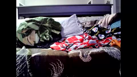 Snapshot of omarluvins chatting on 02/26/25, 10:09 Omar online show from 02/26/25, 10:09