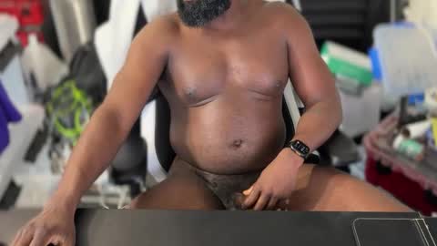 Snapshot of omarrblaque chatting on 11/25/25, 07:03 omarrblaque online show from 11/25/25, 07:03