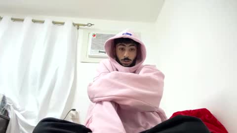 omarsami998 online show from 01/19/25, 01:43