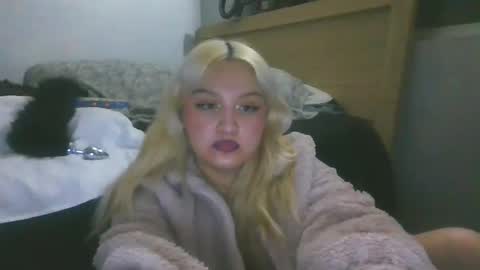 Snapshot of omathena11_11 chatting on 01/11/25, 09:47 omathena11_11 online show from 01/11/25, 09:47