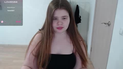 Snapshot of omellyoo chatting on 01/18/26, 11:03 MellY online show from 01/18/26, 11:03